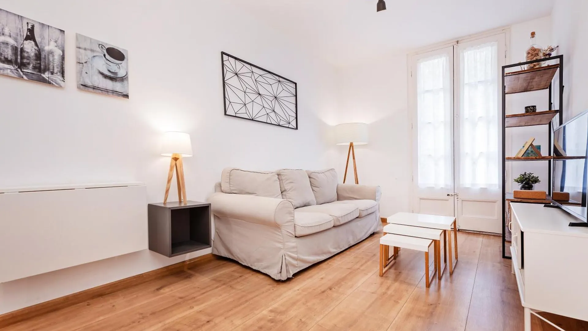 Urgell Apartment Barcelona