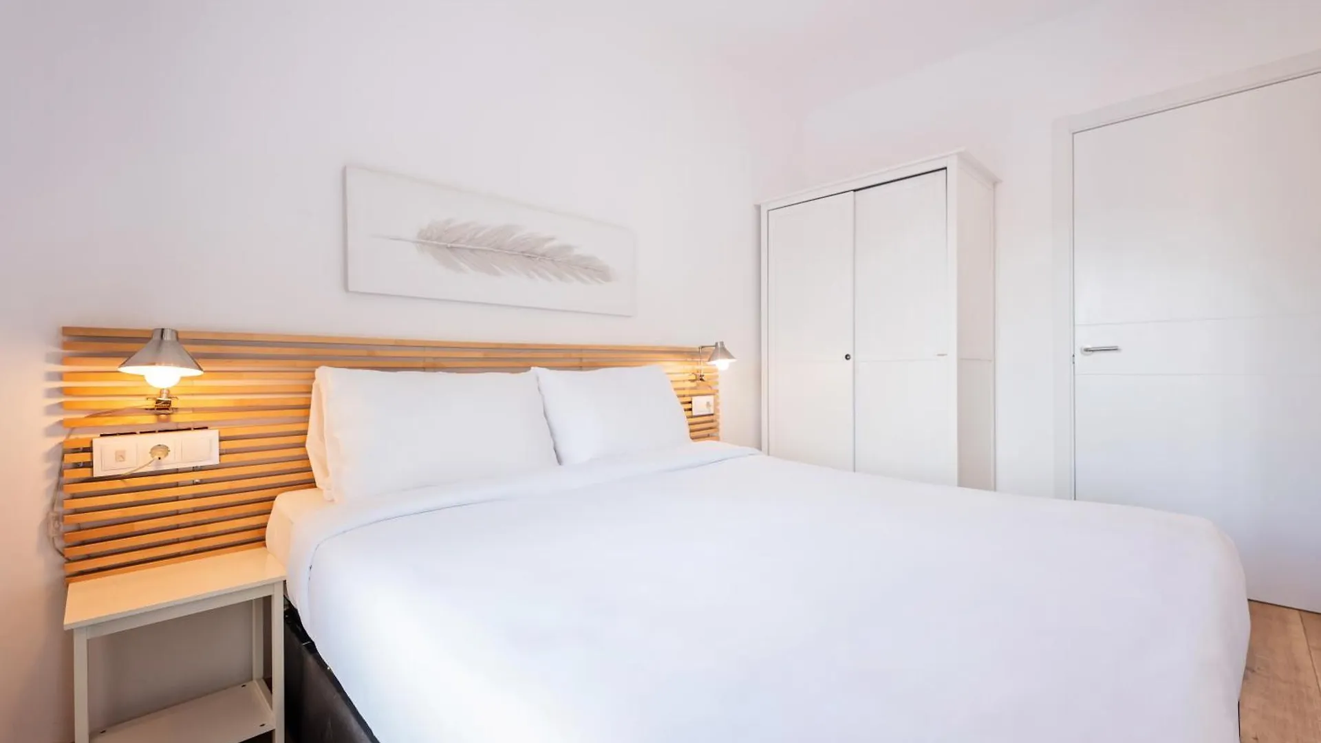 Urgell Apartment Barcelona 0*,  Spain